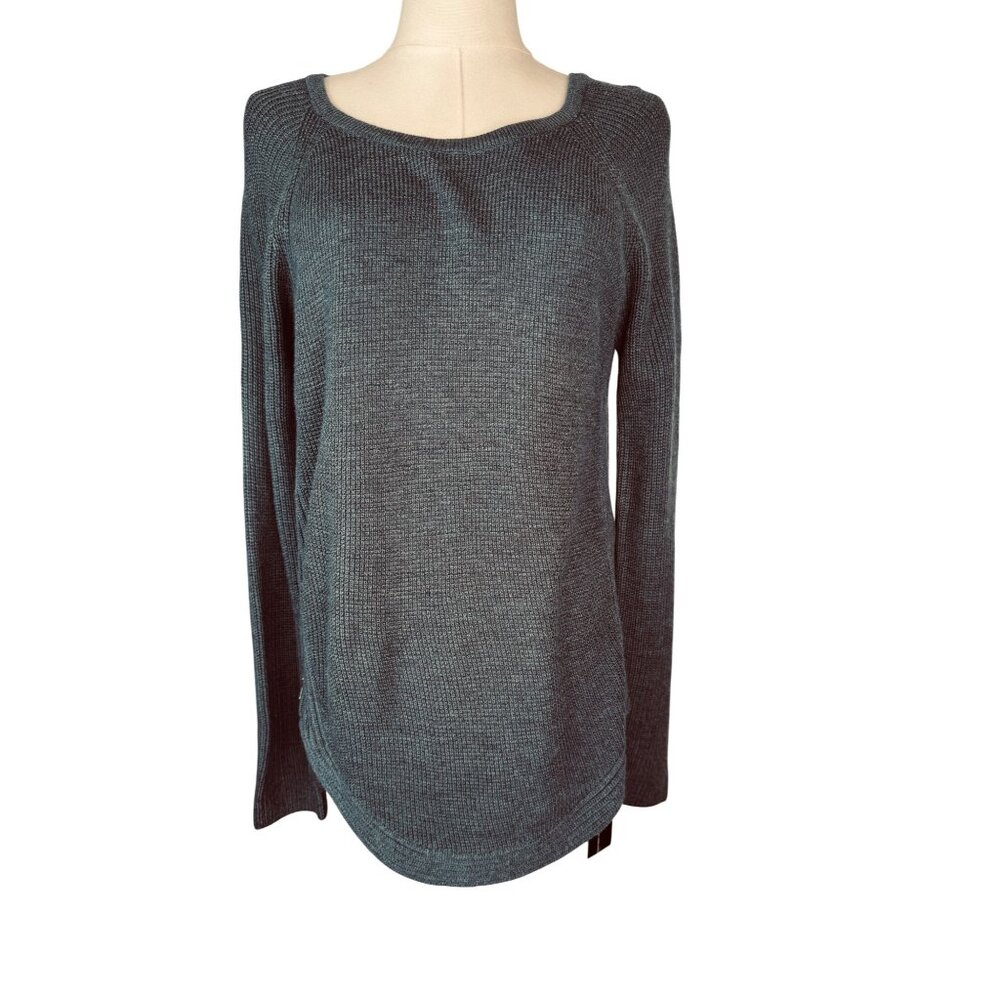 2/$30 NWT I.N.C Petite Small Blue/Gray Knit Sweater Silver Side Zippers